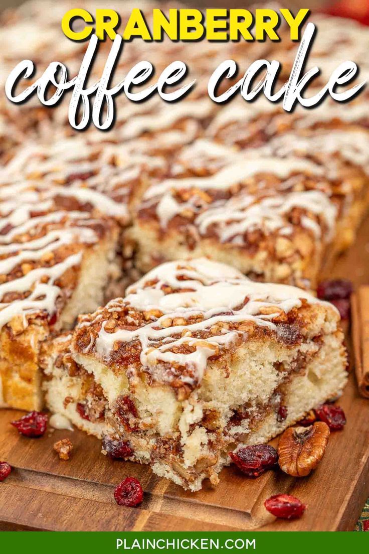 Przepis na Wilgotne Ciasto Żurawinowe z Polewą Eggnog – Idealne na Świąteczne Śniadanie